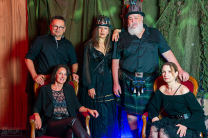 Schwarzer_Ball_April2025_Besucher017_w